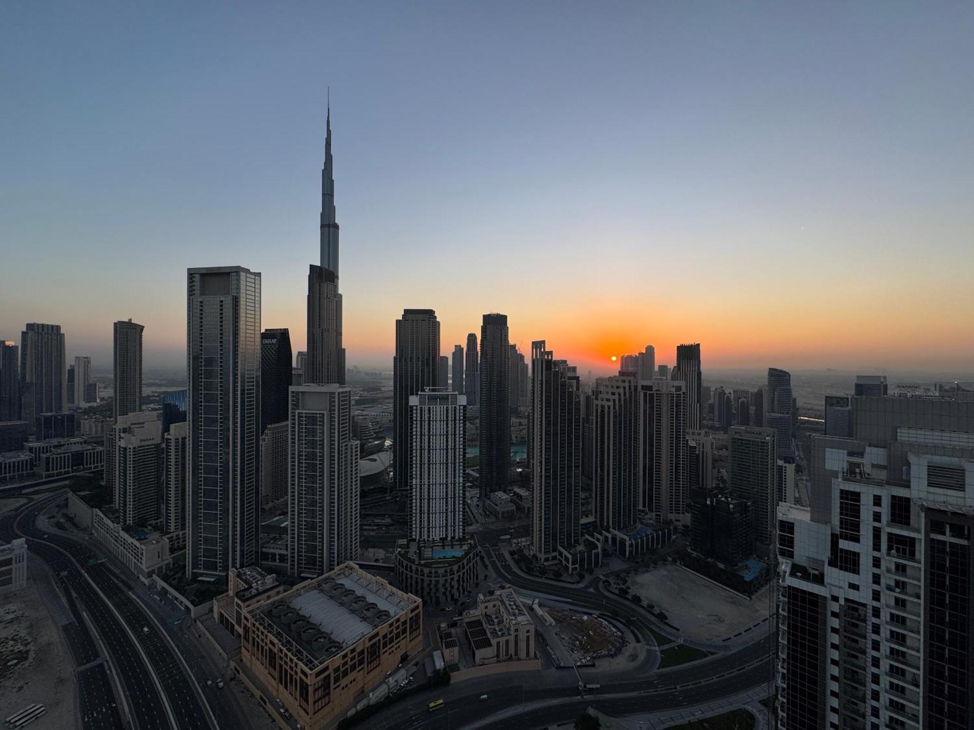 Paramount Tower And Residences With Infinity Sky Pool Appartamento
